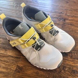 ON with Cloud tec men’s size 13.